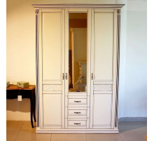 Трехстворчатый шкаф для одежды Верона MUR-102-03 st с зеркалом